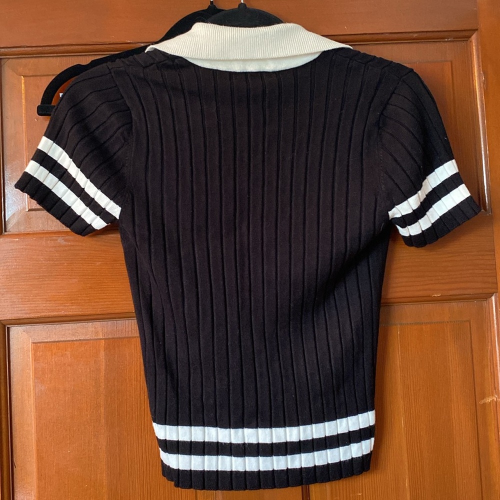 Hot Topic witchy Black Knit Top with embroidered Pentagram - Picture 3 of 3